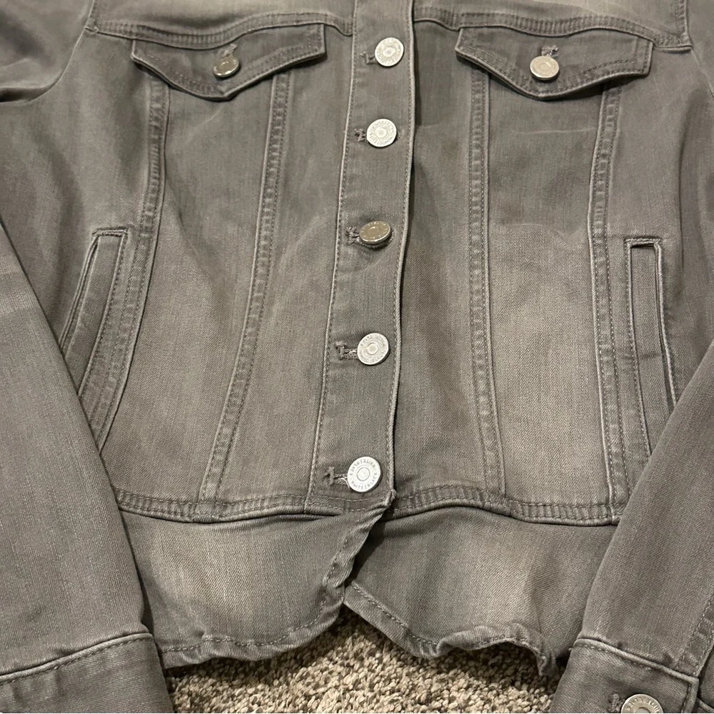 Sold - Picture 4 of 9